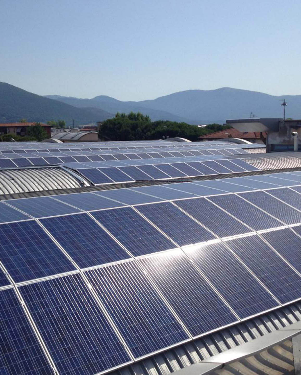 Inca Spa - Dettaglio tetto pannelli solari - home - certificazioni